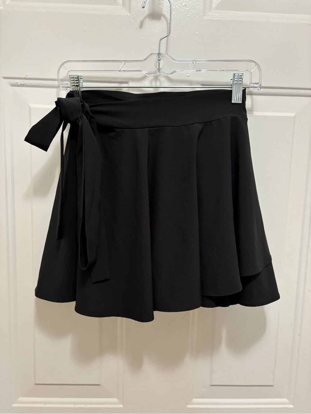HALARA Black Tie-Waist Wrap Around Circle Skort